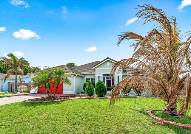 Photo 2 of Single family home for sale at 898 Sw Curtis St, Port St Lucie, FL 34983 | MLS# A11999140 | Listing updated on 2026-09-09
