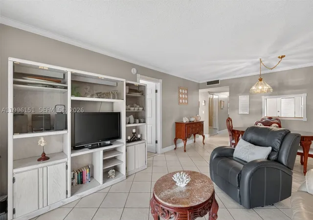 Listing Photo 4 - Condo for sale in building located at 2991 Nw 46Th Ave, Lauderdale Lakes, FL 33313 - Unit #210