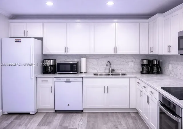 Photo 3 of Condo for sale at 2420 Sw 81st Ave #403, Davie, FL 33324 | MLS# A11999457 | Listing updated on 2026-09-12