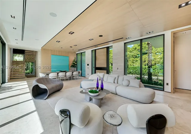 Photo 3 of Mansion for sale at 770 Lake Rd, Miami, FL 33137 | MLS# A11999662 | Listing updated on 2026-09-03