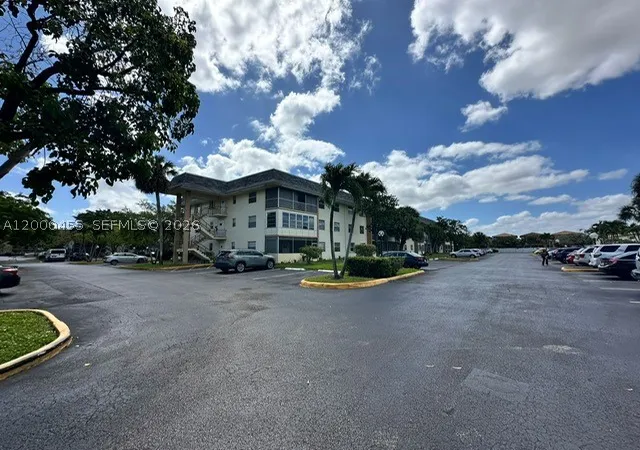 Photo 3 of Condo for sale at 4980 E Sabal Palm Blvd #330, Tamarac, FL 33319 | MLS# A12000455 | Listing updated on 2026-09-16