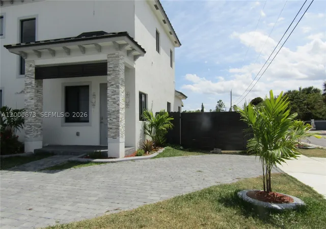 Photo 3 of Single family home for sale at 11998 Sw 232nd St, Miami, FL 33170 | MLS# A12000673 | Listing updated on 2026-09-14