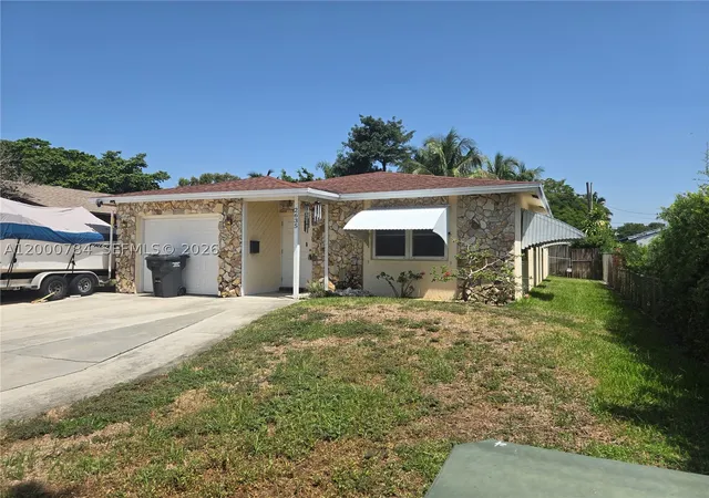 Photo 3 of Single family home for sale at 2635 Taylor St, Hollywood, FL 33020 | MLS# A12000784 | Listing updated on 2026-08-29