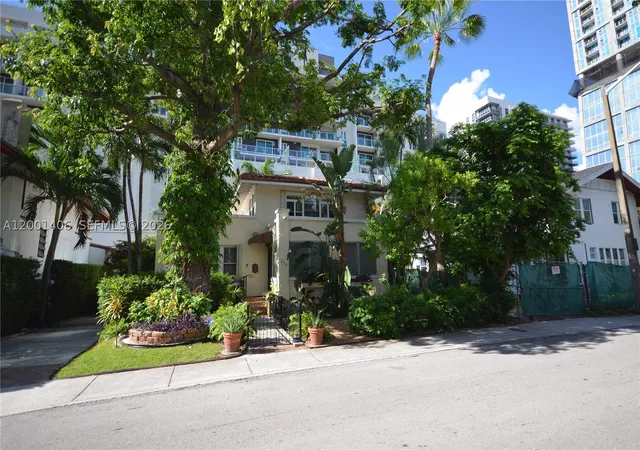 Land for sale at 334 Ne 26Th Ter, Miami, FL 33137 | MLS# A12001406