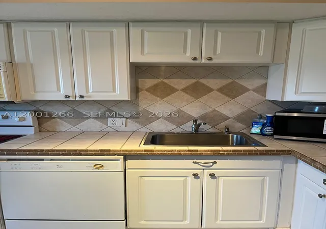 Photo 2 of Sale Pending at 3200 N Palm Aire Dr #407, Pompano Beach, FL 33069 | MLS# A12001266 | Listing updated on 2026-09-04
