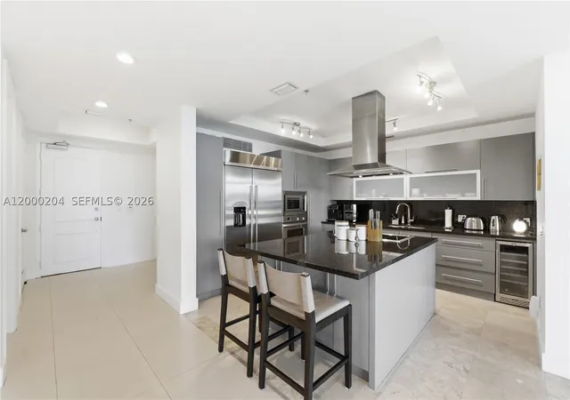 Listing Photo 5 - Condo for sale in Residences at Riverwalk located at 1090 Nw N River Dr, Miami, FL 33136 - Unit #404