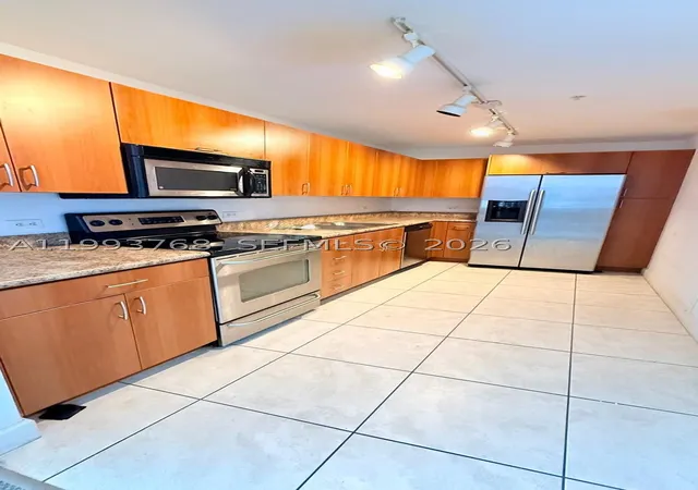 Photo 2 of Condo for sale at 7501 E Treasure Dr #8B, North Bay Village, FL 33141 | MLS# A11993768 | Listing updated on 2026-09-01