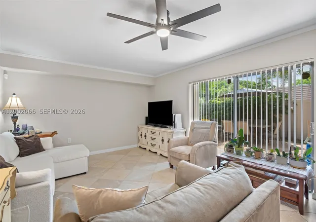 Photo 4 of Townhouse for sale at 7124 71St Way, West Palm Beach, FL 33407 | MLS# A12002066 | Listing updated on 2026-10-01
