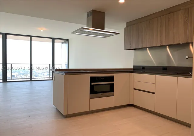 Photo 2 of Sale Pending at 1000 Brickell Plz #3904, Miami, FL 33131 | MLS# A12001673 | Listing updated on 2026-09-11