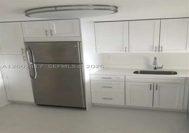 Photo 3 of Condo for sale at 6900 Bay Dr #5A, Miami Beach, FL 33141 | MLS# A12002417 | Listing updated on 2026-08-29