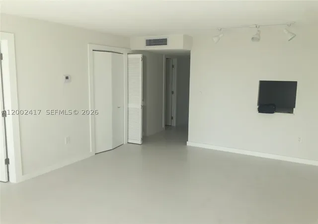 Photo 4 of Condo for sale at 6900 Bay Dr #5A, Miami Beach, FL 33141 | MLS# A12002417 | Listing updated on 2026-08-29
