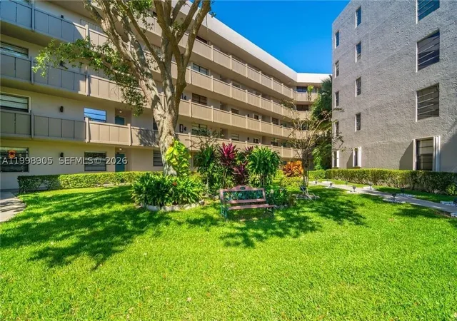 Condo for sale at 1100 Colony Point Cir #105, Pembroke Pines, FL 33026 | MLS# A11998905 | Listing updated on 2026-09-29