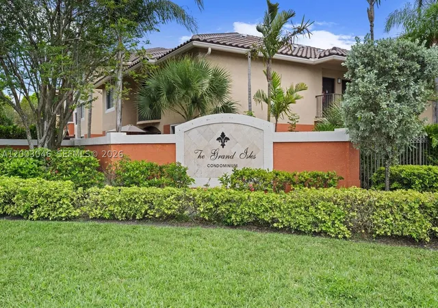 Photo 1 of Condo for sale at 4195 N Haverhill Rd #307, West Palm Beach, FL 33417 | MLS# A12003046 | Listing updated on 2026-10-06