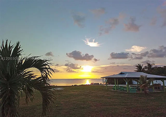 Photo 4 of Single family home for sale at 14 Bonita Ave, Key Largo, FL 33037 | MLS# A12003092 | Listing updated on 2026-09-06