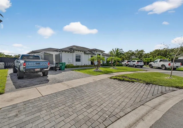 Photo 4 of Single family home for sale at 29215 Sw 167Th Ct, Homestead, FL 33030 | MLS# A11995392 | Listing updated on 2026-09-30