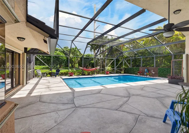 Photo 1 of Single family home for sale at 1025 Creekford Dr, Weston, FL 33326 | MLS# A12003652 | Listing updated on 2026-09-08