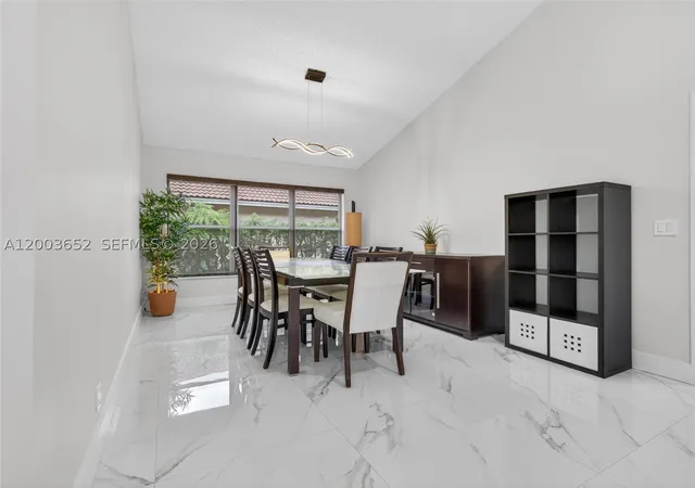 Photo 3 of Single family home for sale at 1025 Creekford Dr, Weston, FL 33326 | MLS# A12003652 | Listing updated on 2026-09-08