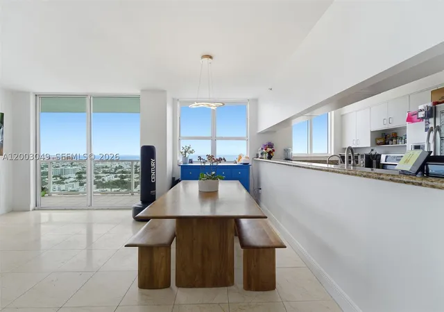 Photo 4 of Condo for sale at 650 West Ave #2612, Miami Beach, FL 33139 | MLS# A12003049 | Listing updated on 2026-08-26