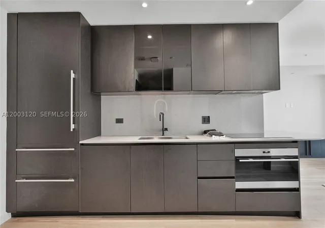 Photo 3 of Condo for sale at 20 Ne 11Th St #4006, Miami, FL 33132 | MLS# A12003120 | Listing updated on 2026-09-10