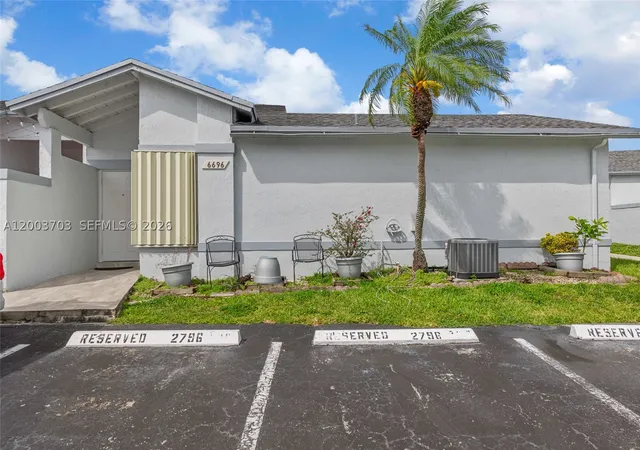 Photo 3 of Sale Pending at 6696 Sw 152nd Pl #27-96, Miami, FL 33193 | MLS# A12003703 | Listing updated on 2026-08-30