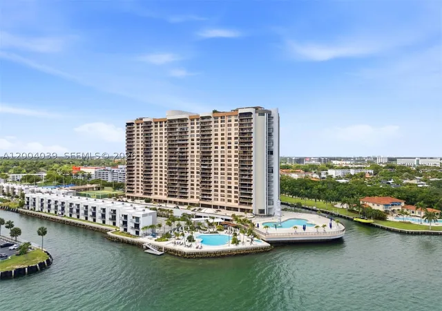 Photo 2 of Condo for sale at 1800 Ne 114th St #1505, Miami, FL 33181 | MLS# A12004039 | Listing updated on 2026-09-09