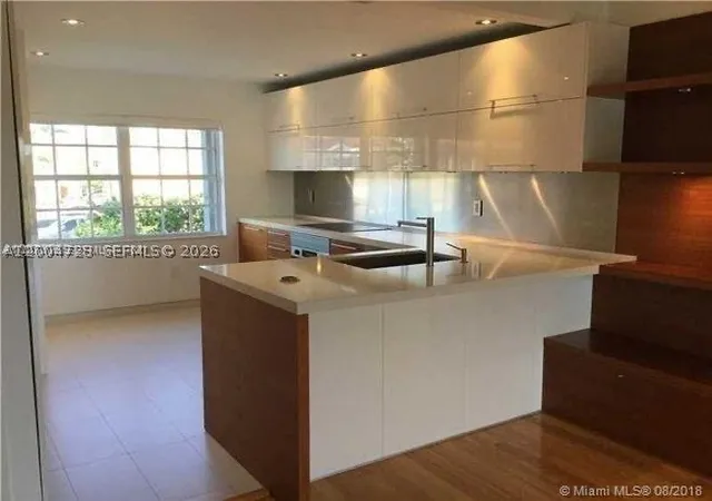 Listing Photo 2 - Condo for sale in building located at 14340 Sw 57Th Ln, Miami, FL 33183 - Unit #3-204