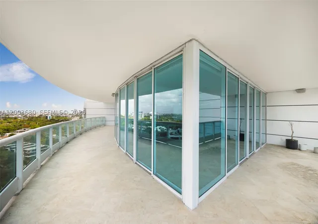 Photo 3 of Condo for sale at 2127 Brickell Ave #1805, Miami, FL 33129 | MLS# A12003630 | Listing updated on 2026-09-10