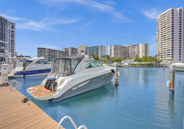 Photo 3 of Sale Pending at 2667 S Parkview Dr, Hallandale Beach, FL 33009 | MLS# A12004477 | Listing updated on 2026-10-06
