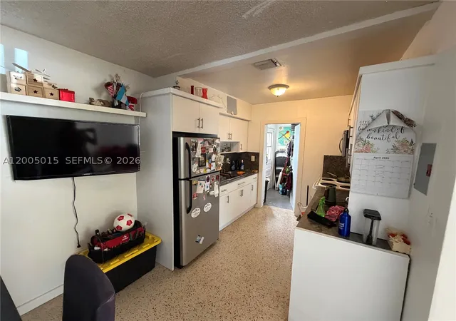 Photo 3 of Single family home for sale at 3361 Sw 28th St, Miami, FL 33133 | MLS# A12005015 | Listing updated on 2026-10-02