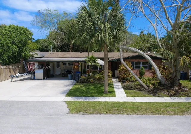 Photo 3 of Single family home for sale at 2048 Sw 27th Ave, Fort Lauderdale, FL 33312 | MLS# A12004415 | Listing updated on 2026-08-26