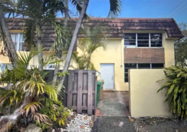 Photo 1 of Condo for sale at 3820 Sw 60th Ter #1, Davie, FL 33314 | MLS# A12005501 | Listing updated on 2026-08-31