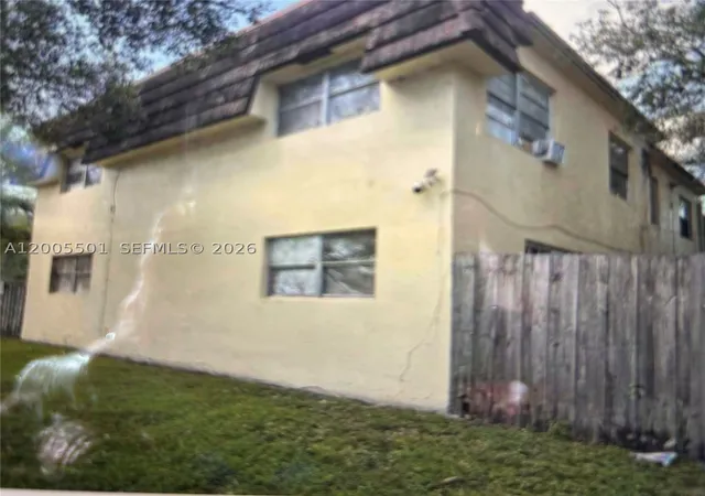 Photo 2 of Condo for sale at 3820 Sw 60th Ter #1, Davie, FL 33314 | MLS# A12005501 | Listing updated on 2026-08-31