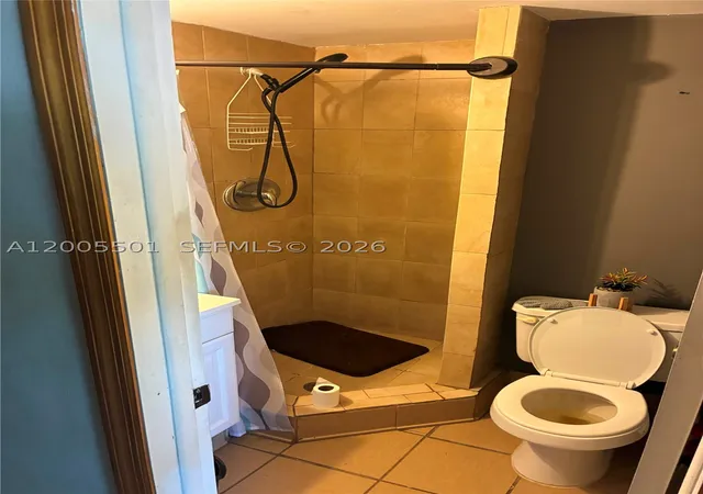 Listing Photo 5 - Condo for sale in building located at 3820 Sw 60Th Ter, Davie, FL 33314 - Unit #1