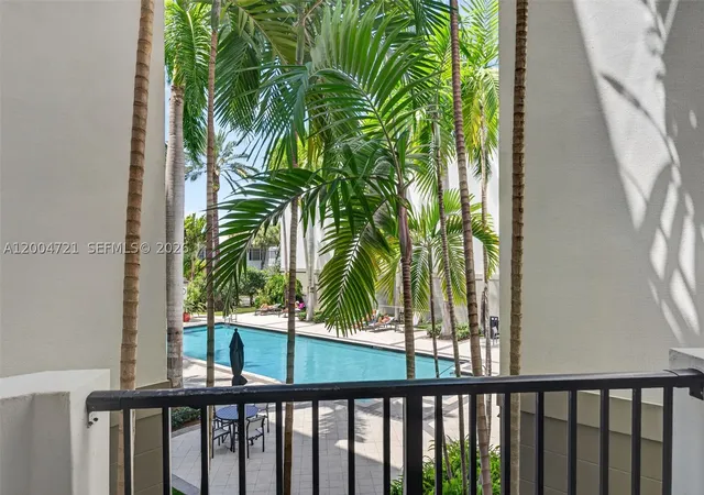 Listing Photo 5 - Condo for sale in building located at 2401 Ne 65Th St, North Lauderdale, FL 33308 - Unit #205