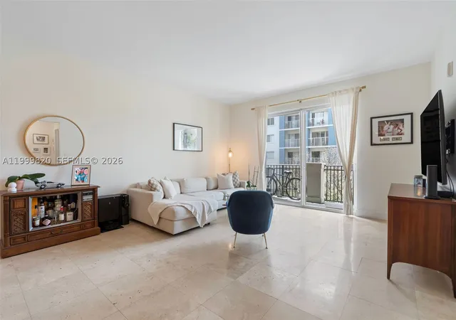 Listing Photo 3 - Condo for sale in building located at 2650 SW 37th Ave, Coral Gables, FL 33133 - Unit #406