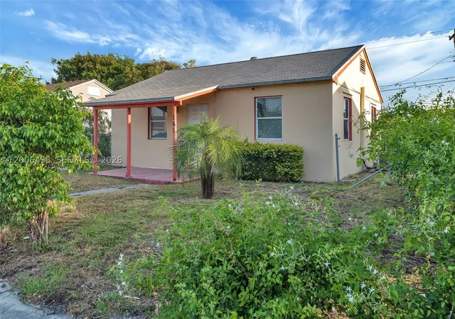 Photo 2 of Single family home for sale at 562 W 4th St, Riviera Beach, FL 33404 | MLS# A12006493 | Listing updated on 2026-09-28