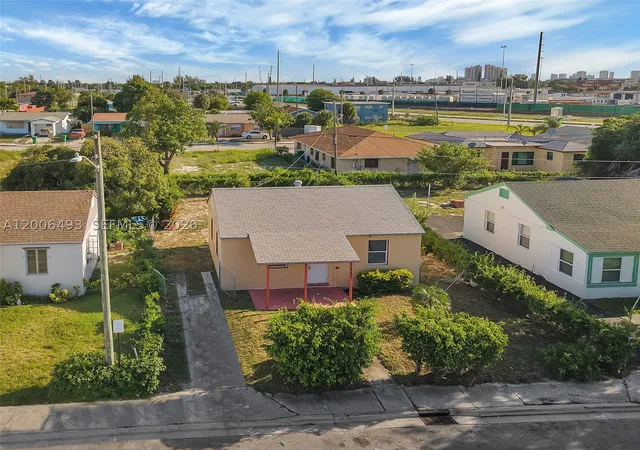 Photo 3 of Single family home for sale at 562 W 4Th St, Riviera Beach, FL 33404 | MLS# A12006493 | Listing updated on 2026-09-28