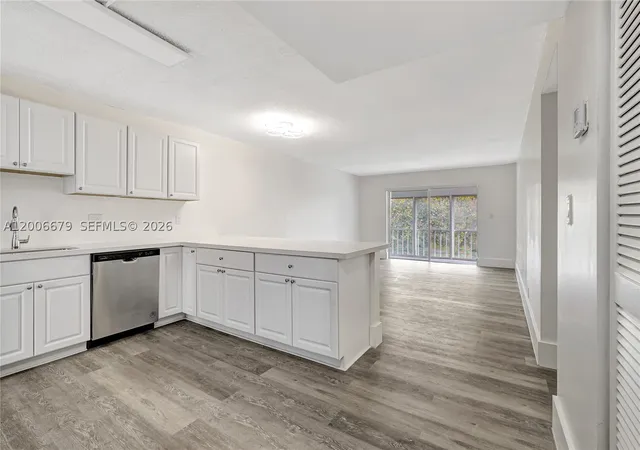 Photo 3 of Condo for sale at 4800 Hillcrest Ln #207, Hollywood, FL 33021 | MLS# A12006679 | Listing updated on 2026-09-23