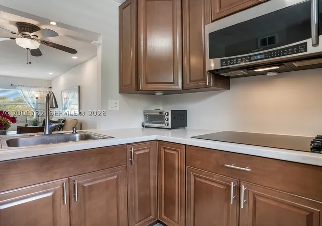 Photo 4 of Condo for sale at 3506 Nw 49Th Ave #511, Lauderdale Lakes, FL 33319 | MLS# A12005782 | Listing updated on 2026-09-04