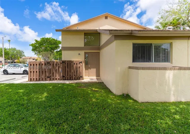 Photo 2 of Townhouse for sale at 2950 Nw 106th Ave #10, Sunrise, FL 33322 | MLS# A12006927 | Listing updated on 2026-09-03