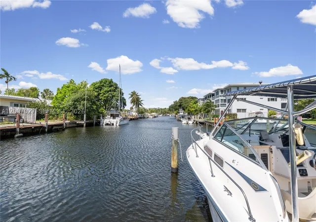Condo for sale at 900 Sw 12Th St #108, Fort Lauderdale, FL 33315 | MLS# A12007027