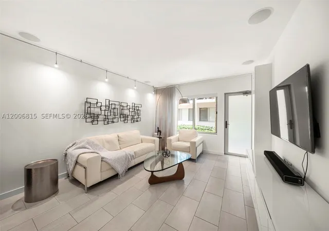 Photo 3 of Townhouse for sale at 2130 Park Ave #TH3, Miami Beach, FL 33139 | MLS# A12006815 | Listing updated on 2026-09-23