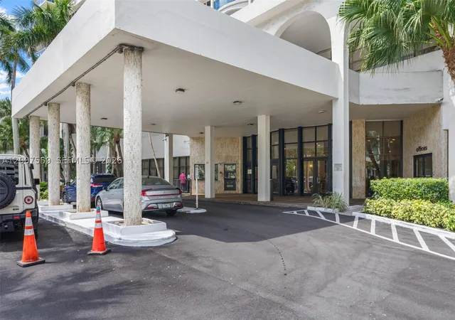Photo 3 of Condo for sale at 3800 S Ocean Dr #301, Hollywood, FL 33019 | MLS# A12007559 | Listing updated on 2026-09-10