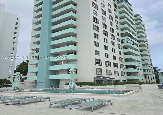 Photo 2 of Condo for sale at 5 Island Ave #5A, Miami Beach, FL 33139 | MLS# A12007416 | Listing updated on 2026-08-29