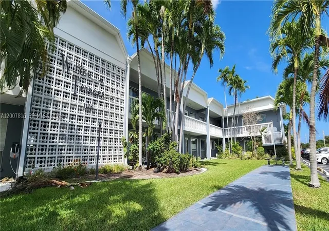Photo 1 of Sale Pending at 1125 Nw 30Th Ct #10, Wilton Manors, FL 33311 | MLS# A12007816 | Listing updated on 2026-09-16