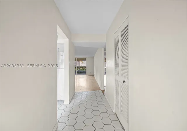 Listing Photo 5 - Condo for sale in building located at 480 Nw 76Th Ave, Margate, FL 33063 - Unit #102
