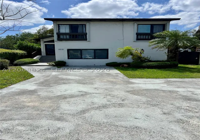 Single family home for sale at 3610 Sw 113Th Pl, Miami, FL 33165 | MLS# A12008824