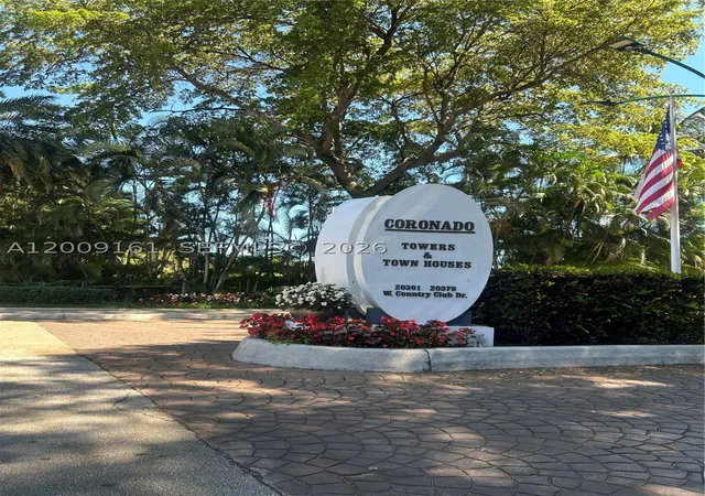 Listing Photo 2 - Condo for sale in building located at 20301 W Country Clb Dr, Miami, FL 33180 - Unit #1224