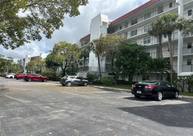 Photo 2 of Condo for sale at 3597 Birdie #308, Lake Worth, FL 33467 | MLS# A12009351 | Listing updated on 2026-09-20