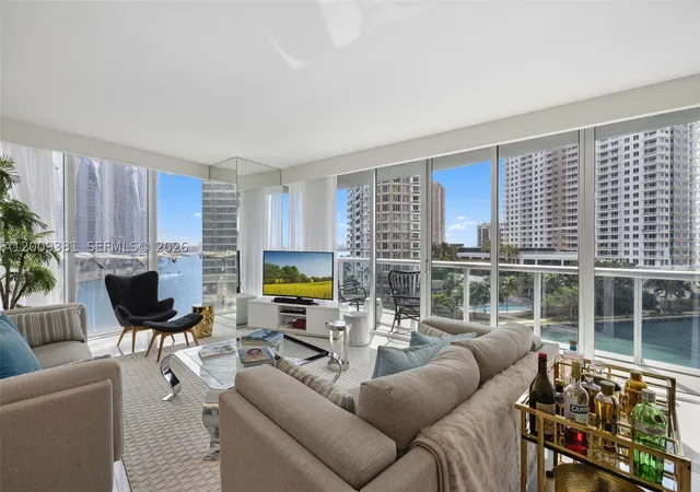Listing Photo 1 - Condo for sale in Icon Brickell No. 1 located at 465 Brickell Ave, Miami, FL 33131 - Unit #701